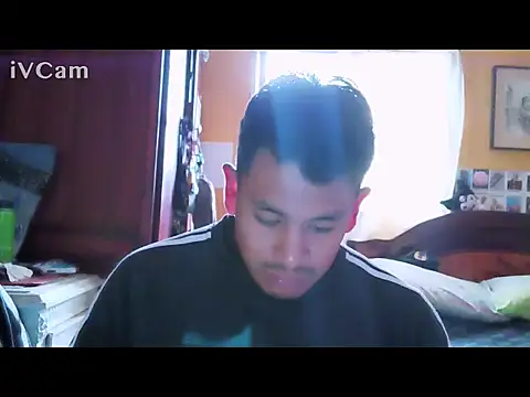 Snapshot of Mark97AE chatting on October 17, 2025, 9:17 pm Mark97AE online show from October 17, 2025, 9:17 pm