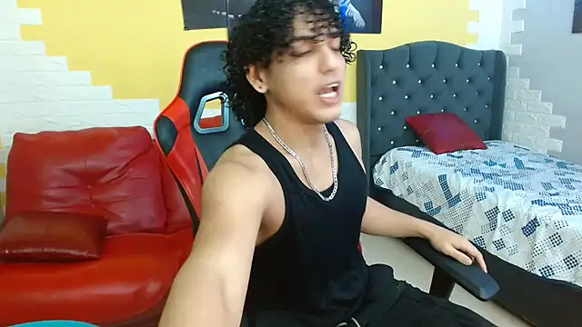 Xfire boy69 online show from September 17, 2025, 4:19 pm