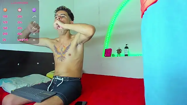 Snapshot of liaam_mendoza chatting on October 13, 2025, 3:06 am liaam mendoza online show from October 13, 2025, 3:06 am