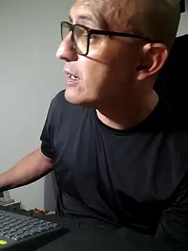 Snapshot of jorge406 chatting on October 22, 2025, 1:17 am jorge406 online show from October 22, 2025, 1:17 am