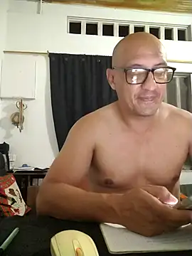 Snapshot of jorge406 chatting on October 27, 2025, 2:04 am jorge406 online show from October 27, 2025, 2:04 am