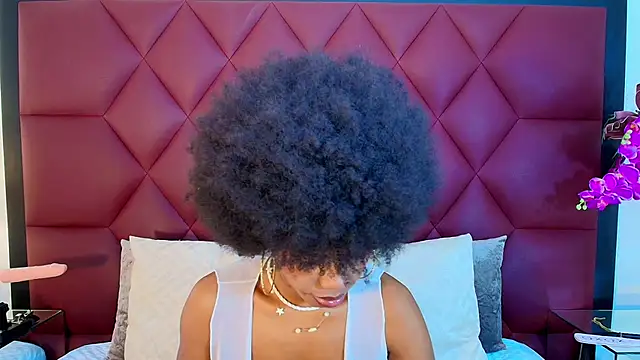 Snapshot of BeckySalas chatting on September 27, 2025, 7:41 pm BeckySalas online show from September 27, 2025, 7:41 pm