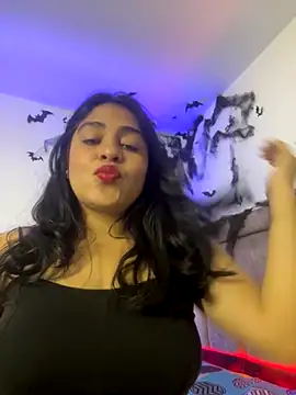 EmilyNoir1 online show from October 25, 2025, 8:25 pm