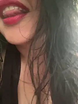 EmilyNoir1 online show from March 5, 2026, 7:43 pm