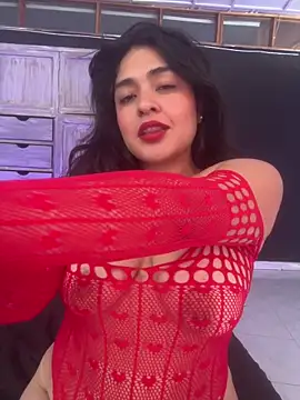 EmilyNoir1 online show from May 8, 2026, 6:24 pm