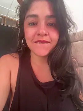 EmilyNoir1 online show from June 14, 2026, 3:47 pm