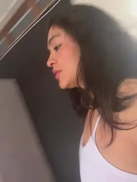 EmilyNoir1 online show from July 16, 2026, 7:09 pm