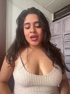 EmilyNoir1 online show from July 28, 2026, 5:45 pm