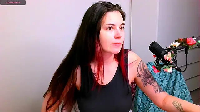 peachyness online show from November 28, 2025, 3:25 pm