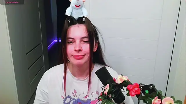 peachyness online show from May 9, 2026, 5:51 pm
