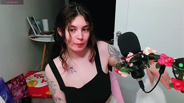 peachyness online show from June 16, 2026, 10:01 pm