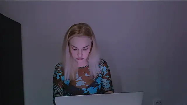 Snapshot of Lia_noo_regrets chatting on February 10, 2026, 6:12 pm Lia noo regrets online show from February 10, 2026, 6:12 pm