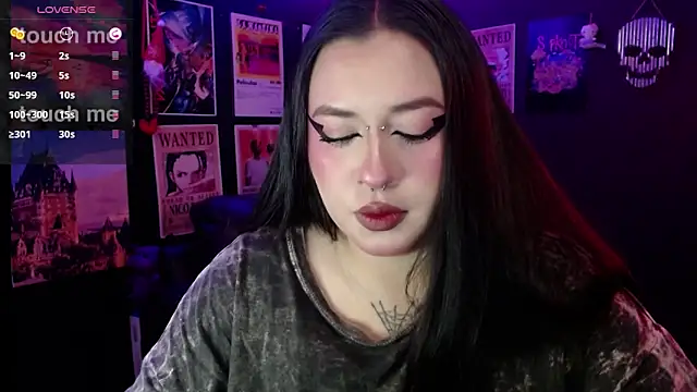 Snapshot of Ravendark_ chatting on February 20, 2026, 7:47 pm Ravendark online show from February 20, 2026, 7:47 pm