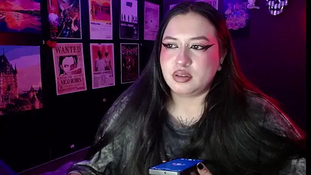 Snapshot of Ravendark_ chatting on March 17, 2026, 9:40 pm Ravendark online show from March 17, 2026, 9:40 pm