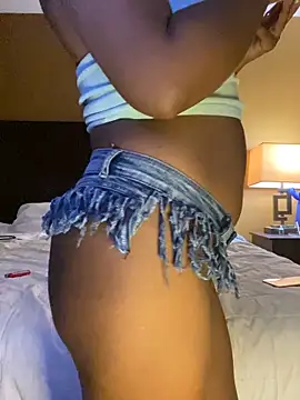 StaciDiamond online show from December 20, 2025, 9:38 am