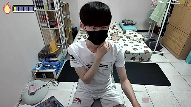 Snapshot of Kerberos_999 chatting on October 29, 2025, 1:13 pm Kerberos 999 online show from October 29, 2025, 1:13 pm