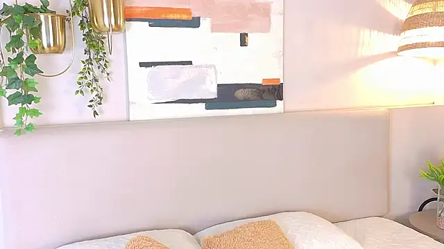 LanaRozz online show from November 14, 2025, 7:34 pm