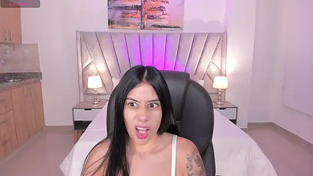 Snapshot of miranda_crawfor chatting on September 18, 2025, 11:23 am miranda crawfor online show from September 18, 2025, 11:23 am