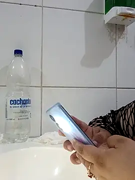 Snapshot of francheskaaaaaaaa22ot chatting on October 24, 2025, 9:11 pm francheskaaaaaaaa22ot online show from October 24, 2025, 9:11 pm