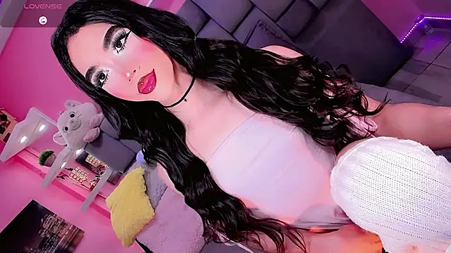 ShantyMillan online show from November 9, 2025, 12:47 pm