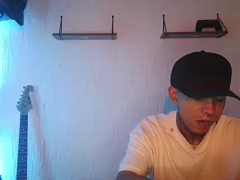 Snapshot of Marcus_bell chatting on October 10, 2025, 2:54 am Marcus bell online show from October 10, 2025, 2:54 am