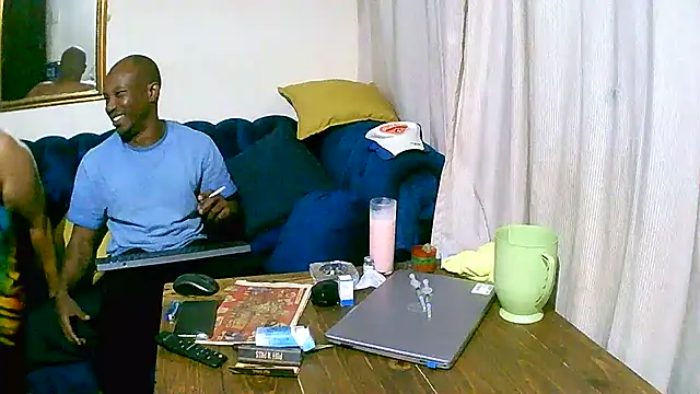 SHORTGUN STALLION online show from November 27, 2025, 10:45 pm