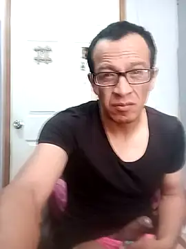 GIOLOKOARRE online show from September 11, 2025, 5:46 pm