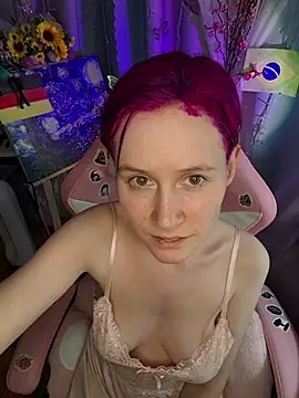 Fuzzy Unicorn online show from July 6, 2026, 7:05 pm