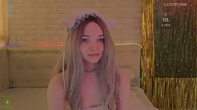 AnimeAlica18 online show from May 9, 2026, 2:28 am