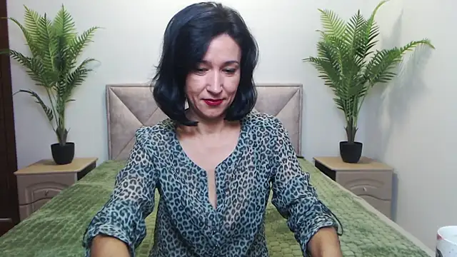 Snapshot of CameronEnns chatting on September 19, 2025, 12:28 pm CameronEnns online show from September 19, 2025, 12:28 pm