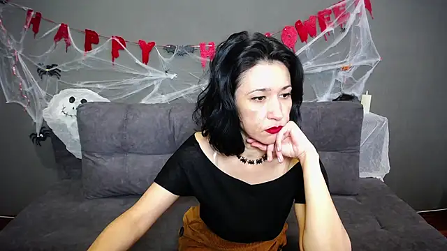 Snapshot of CameronEnns chatting on October 17, 2025, 8:17 am CameronEnns online show from October 17, 2025, 8:17 am