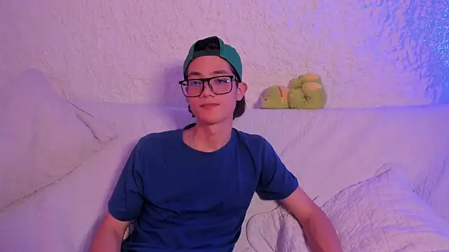 thiago kinghot online show from September 10, 2025, 7:03 pm