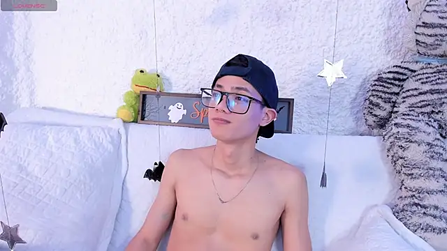 thiago kinghot online show from October 10, 2025, 12:20 am