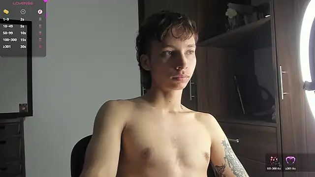 spacehumanz online show from November 17, 2025, 11:21 pm