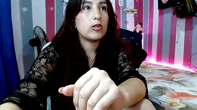 karo lovely online show from June 19, 2026, 10:24 pm