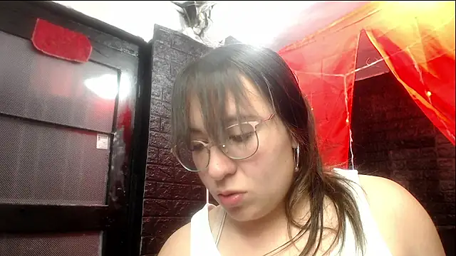 Snapshot of mia_778 chatting on October 25, 2025, 1:18 pm mia 778 online show from October 25, 2025, 1:18 pm