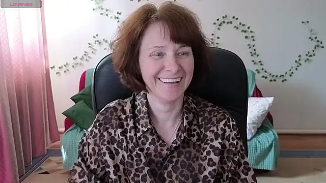 Lia Tito online show from May 9, 2026, 8:08 am