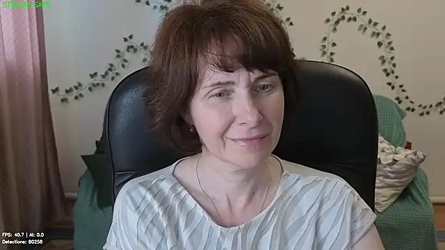 Lia Tito online show from June 15, 2026, 1:13 pm