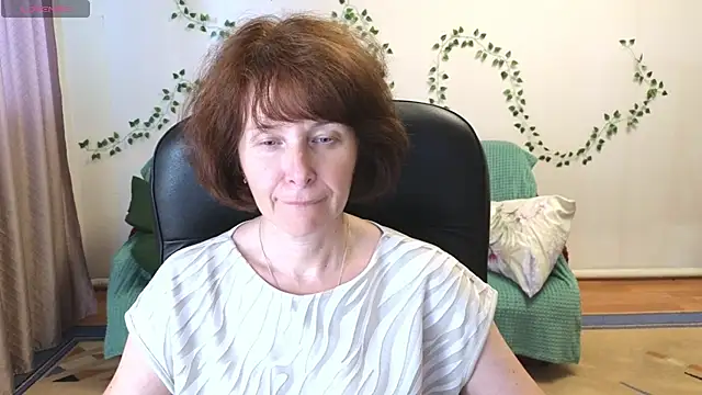 Lia Tito online show from July 6, 2026, 12:57 pm