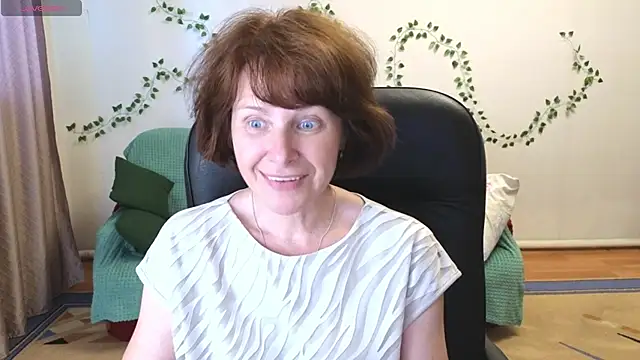 Lia Tito online show from July 6, 2026, 3:03 pm