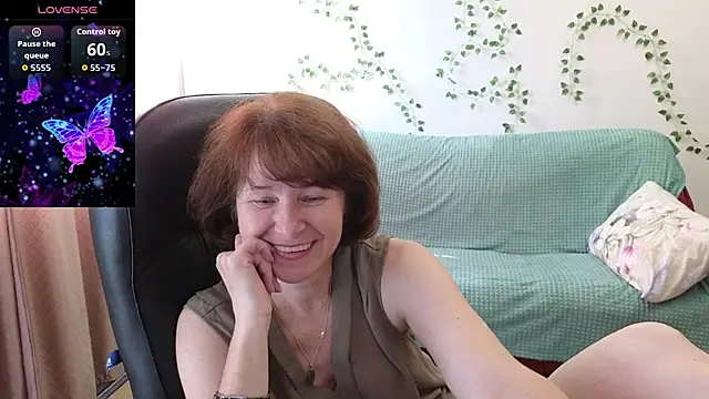 Lia Tito online show from July 16, 2026, 5:57 am