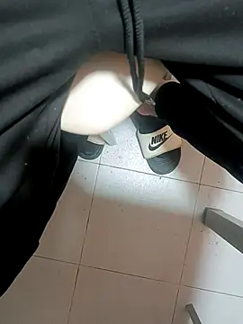 berto acierto98 online show from December 22, 2025, 5:26 am