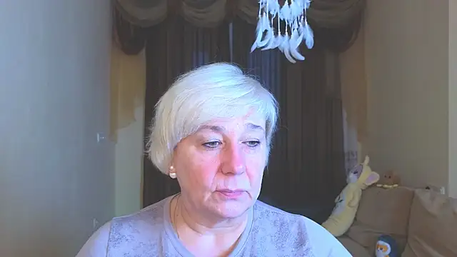 Milana Milky online show from November 28, 2025, 5:10 am