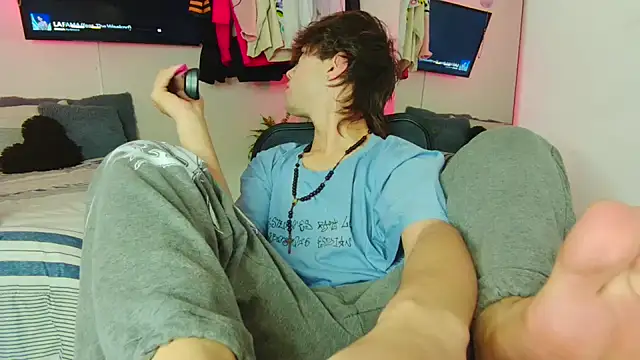 Tonerii online show from October 11, 2025, 6:06 pm