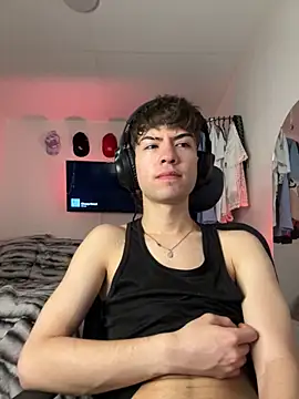 Tonerii online show from October 19, 2025, 3:18 am