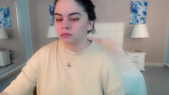 maddissonivanova online show from February 22, 2026, 7:01 pm