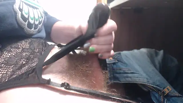 Ilovethetip online show from September 12, 2025, 5:13 pm