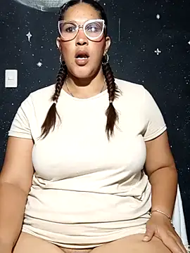 Ivy horse  online show from March 28, 2026, 11:37 pm