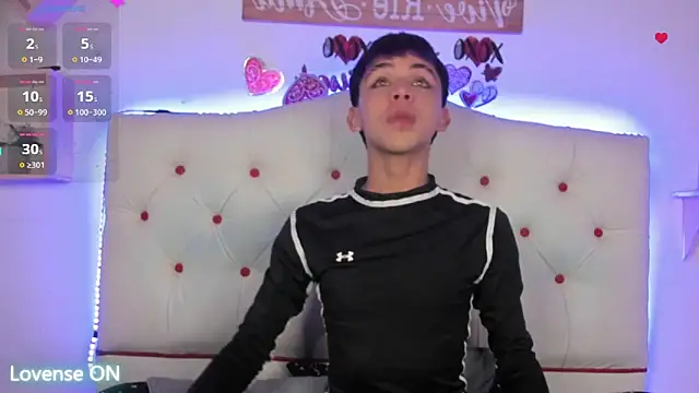 Snapshot of Princeapolo_anki chatting on October 6, 2025, 9:56 pm Princeapolo anki online show from October 6, 2025, 9:56 pm