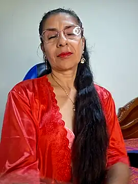 Natasha 50 online show from April 30, 2026, 1:01 am